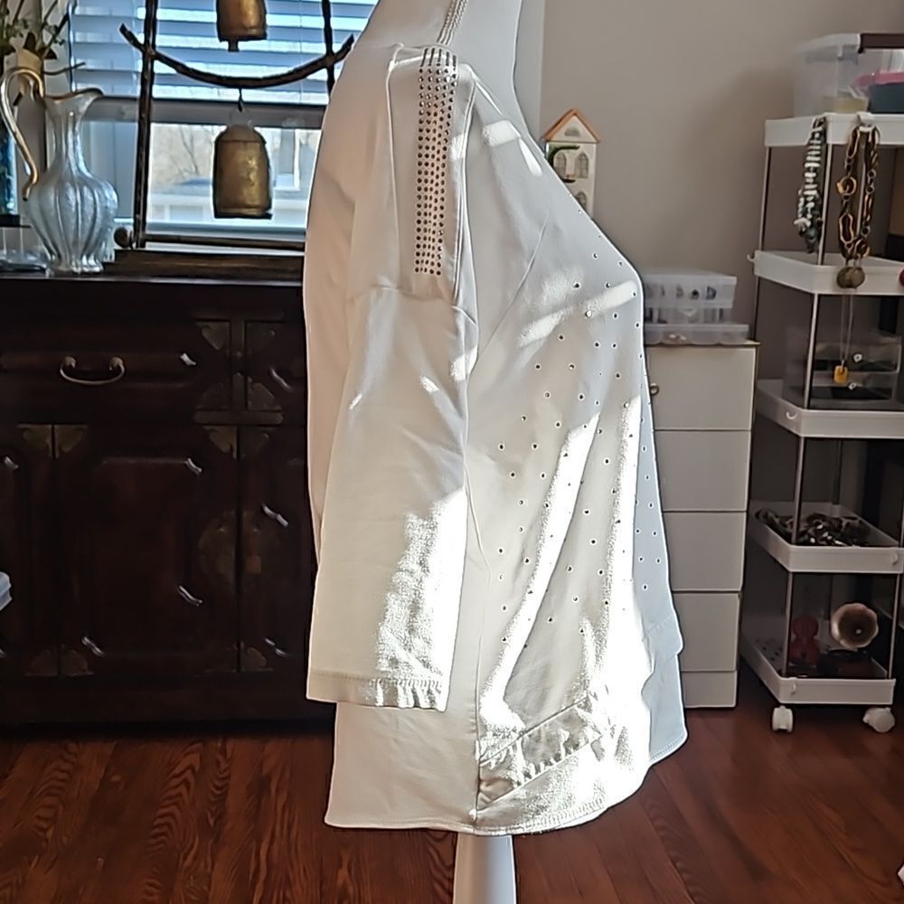 NEW Picadilly white top with silver studs - Picture 3 of 10